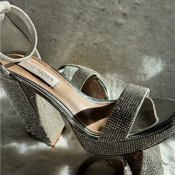 Steve Madden Rhinestone Platform Heels Sparkle Party Prom Sandals Size 6.5 M - Picture 3 of 4